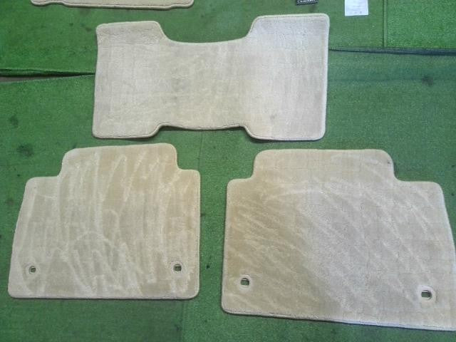 レクサス LS460 後期 DBA-USF40 純正フロアマット 1台分 ロゴ入 フロント リア 運転席 助手席 自社品番250060