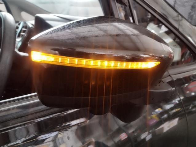 ノート DBA-E12 右 運転席 ドアミラー サイドミラー　ウィンカー　ムラカミG579　96301-5WJ3B 自社品番250067　色KH3