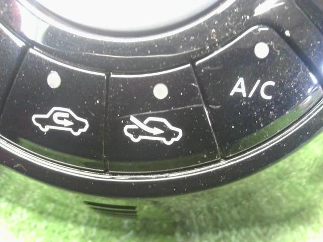 ノート DBA-E12 エアコンスイッチパネル オートACパネル　27500-3VS0B 自社品番250067