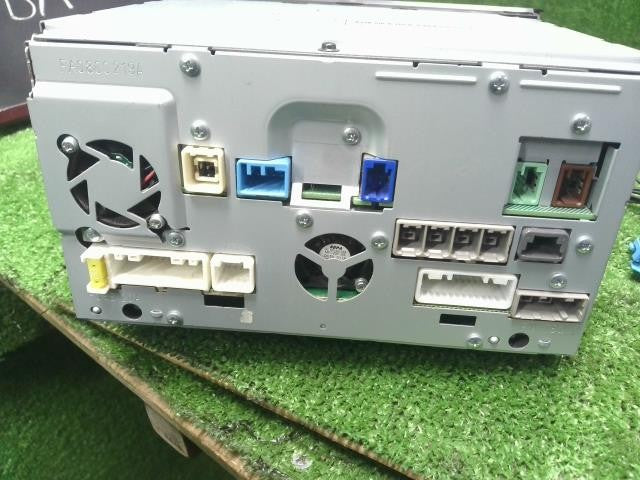 ノート DBA-E12 日産純正　カーナビゲーション B8260-7992E-NP 自社品番250067