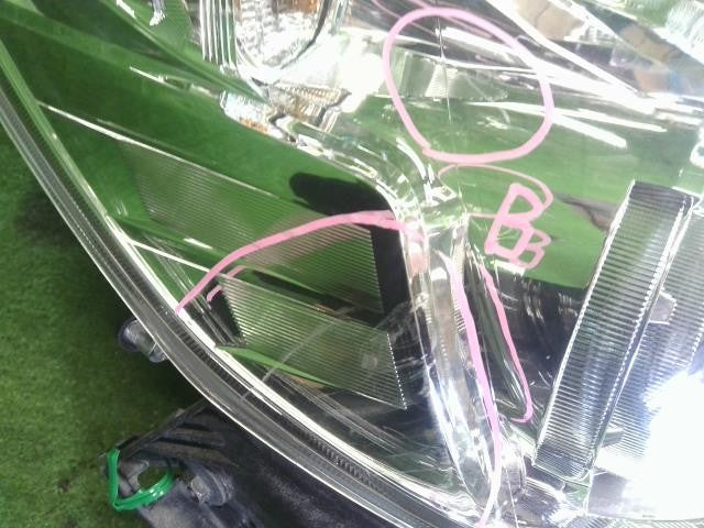 レガシィ DBA-BM9 左右 ヘッドランプ ヘッドライト 運転席 助手席 HID コイト100-20061　 84001AJ090 自社品番250071