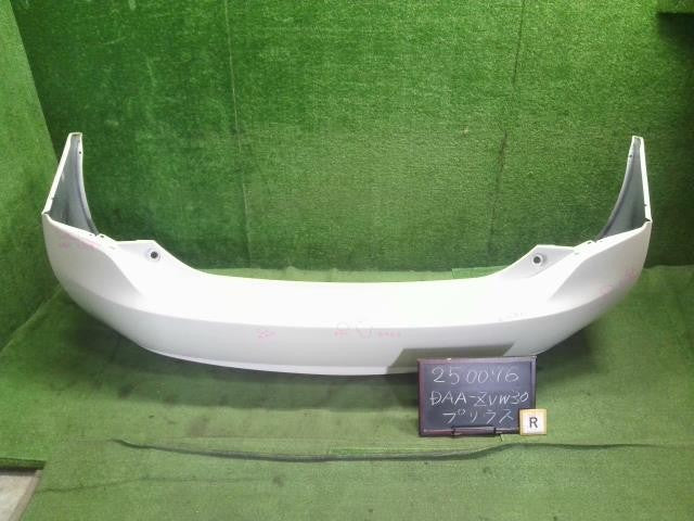 プリウス DAA-ZVW30 リアバンパー　 52159-47060-A1 自社品番250076 色:070