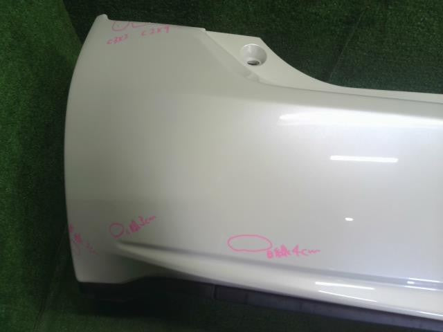 プリウス DAA-ZVW30 リアバンパー　 52159-47060-A1 自社品番250076 色:070