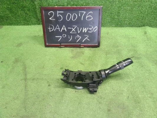 プリウス DAA-ZVW30 ディマースイッチ　コンビネーション ライトSW　84140-42080 自社品番250076