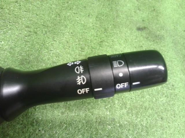 プリウス DAA-ZVW30 ディマースイッチ　コンビネーション ライトSW　84140-42080 自社品番250076