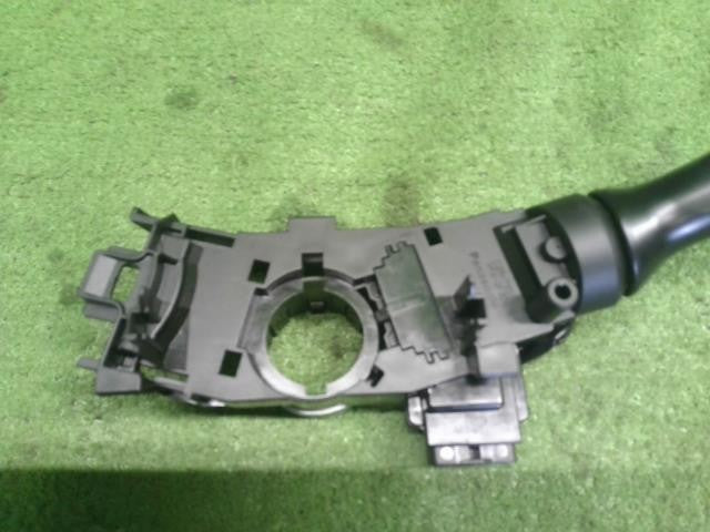 プリウス DAA-ZVW30 ディマースイッチ　コンビネーション ライトSW　84140-42080 自社品番250076