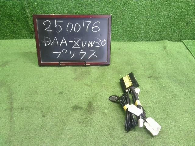 プリウス DAA-ZVW30 テレビキット TTN-43  自社品番250076