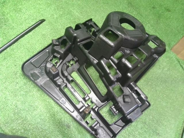 プリウス DAA-ZVW30 純正　パンダジャッキ　車載工具セット　ケース付　09111-33030 自社品番250076