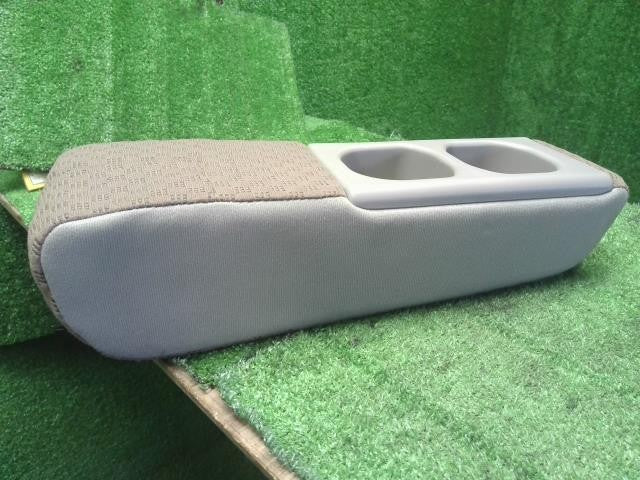 エブリィ EBD-DA64V アームレスト リア用 87502-68H01-EKL 自社品番250080