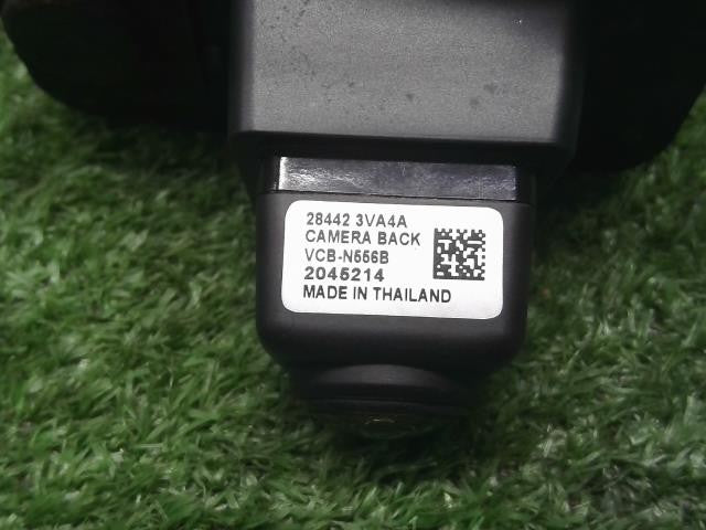 ノート DBA-E12 リアカメラ　バックカメラ 28442-3VA4A 自社品番250082