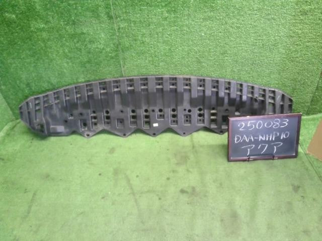 アクア DAA-NHP10 フロントバンパーアブソーバー 52618-52050 自社品番250083