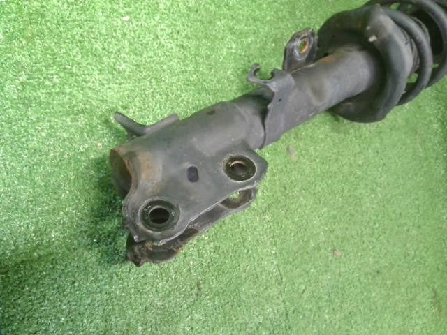 ルークス 4AA-B48A 左フロントストラット　ショック　スプリング　助手席側 E4303-7NB2A 自社品番250086　品番参考程度クレーム対象外