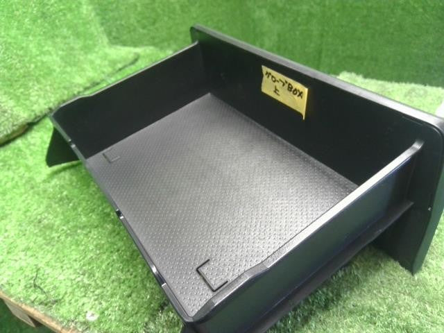 ルークス 4AA-B48A グローブBOX 上側 自社品番250086