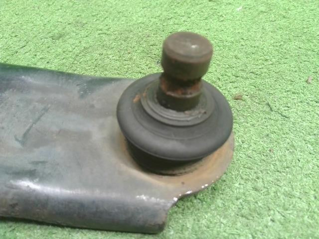 NV150 ＡＤ DBF-VY12 左フロントロアアーム 左Fロアアーム 助手席側 54501-8Y50B 自社品番250087