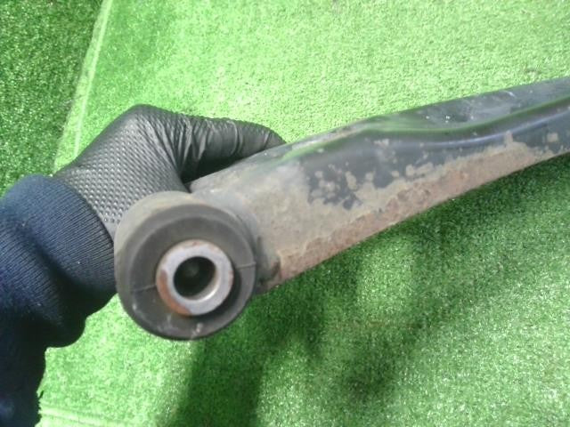 タントエグゼ DBA-L455S 左フロントロアアーム 助手席側 48069-B2041 自社品番250089