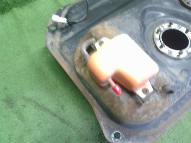 エブリィ V-DE51V フューエルタンク ポンプ欠品　89101-51F01 自社品番250092