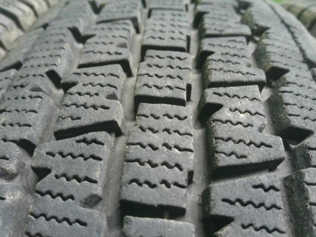 (2)12インチ 冬 スタッドレスタイヤ 中古  4本セット 23年 145/80R12 ブリヂストン エブリィバン外し 自社品番250092