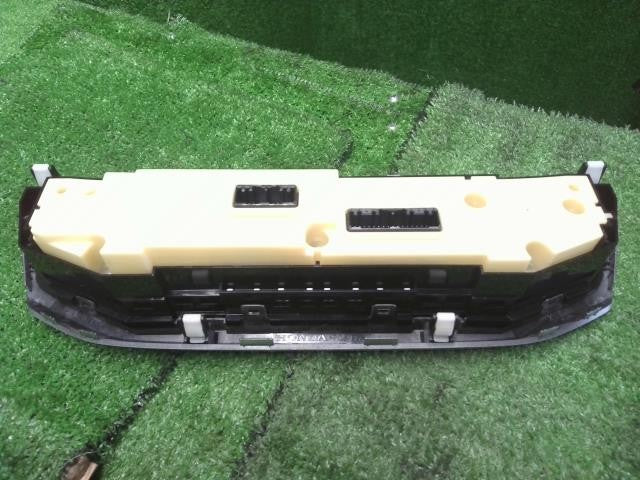 アコード DAA-CR6 エアコンスイッチパネル 　オートACパネル　79600-T3W-J41ZA 自社品番250097