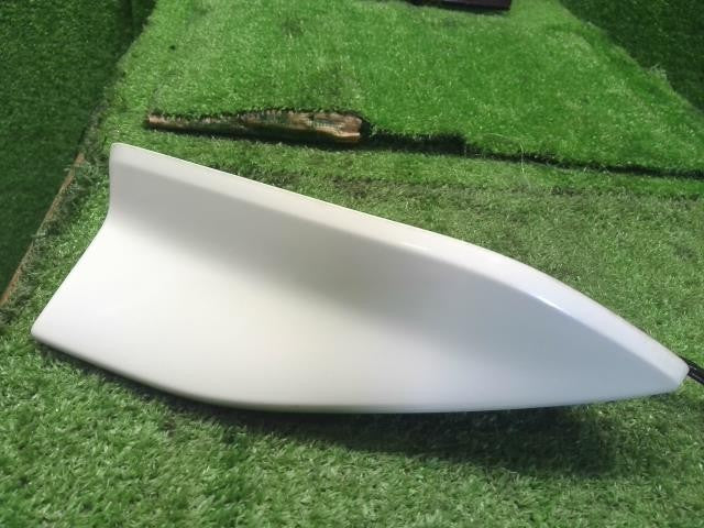 アコード DAA-CR6 ルーフアンテナ　NH788P 39150-T3V-J01ZD 自社品番250097