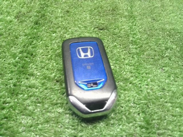 アコード DAA-CR6 キーレス スマートキー　鍵　72147-T3W-J 自社品番250097