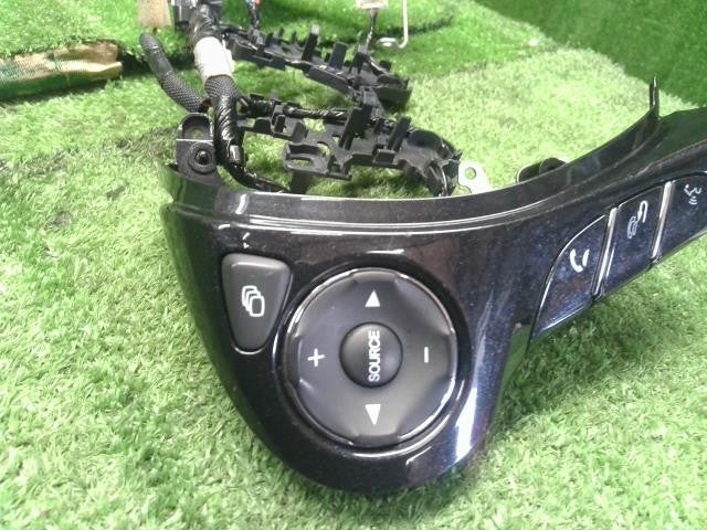 アコード DAA-CR6 ステアリング ハンドルスイッチ 35880-T2A-A01 自社品番250097