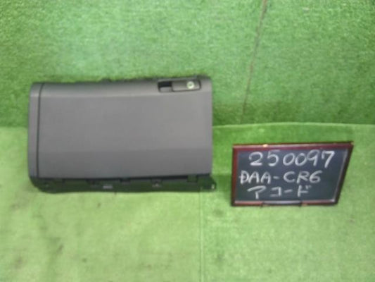 アコード DAA-CR6 グローブBOX 下側　77510-T2M-T01ZB 自社品番250097