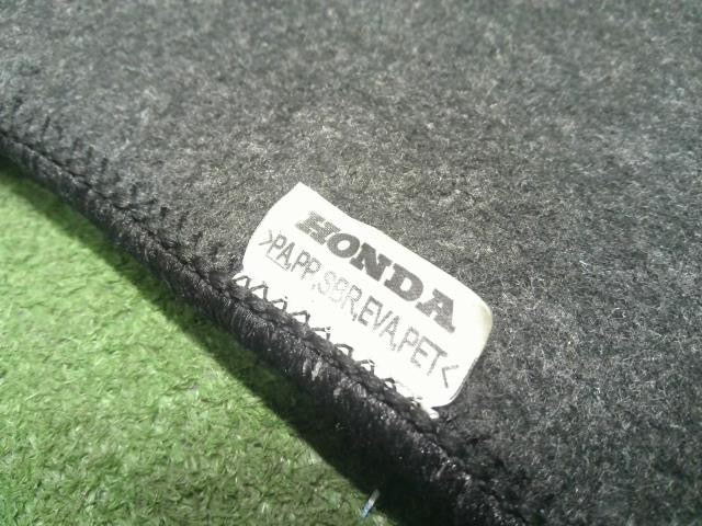 アコード DAA-CR6 フロアマット1台分　フロント　リア　運転席側　助手席側　左右  自社品番250097