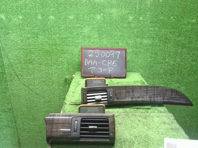 アコード DAA-CR6 木目調ダッシュパネル　エアコン吹き出し口　 77630-T2M-T12ZA 自社品番250097