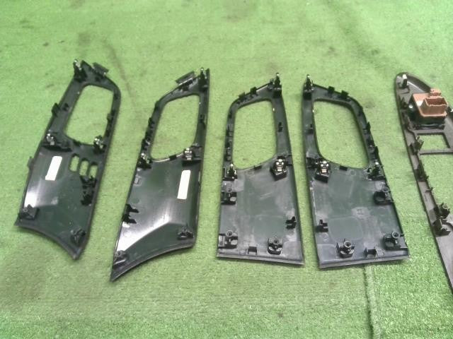 アコード DAA-CR6 木目調パネル　パワーウィンドウSWカバー　インナーハンドル枠 83542-T2M-S51ZA 自社品番250097