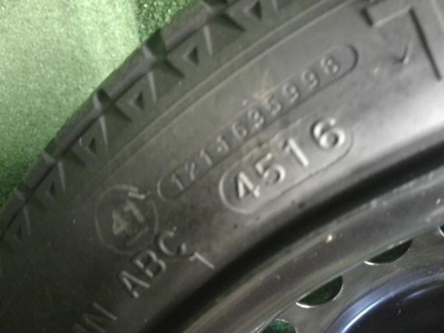 キューブ DBA-Z12 スペアタイヤ 1本 純正 T125/70D15 J15×4T 4穴 PCD100 ハブ径60mm MAXXIS 自社品番250098