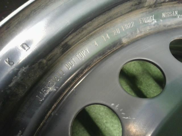 キューブ ノート ティーダ 日産純正 15インチ 鉄ホイール 4本 J15×5.5JJ 4穴 PCD100 ハブ径60 自社品番250098