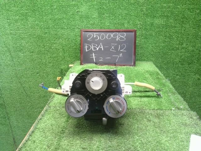 キューブ DBA-Z12 エアコンスイッチパネル　マニュアルACパネル 27510-1FU1A 自社品番250098