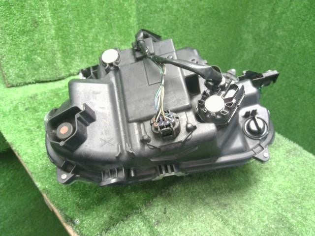 タント 6BA-LA660S 右ヘッドランプ　右ヘッドライト　運転席側　LED　コイト100-69074　 81130-B2720 自社品番250102