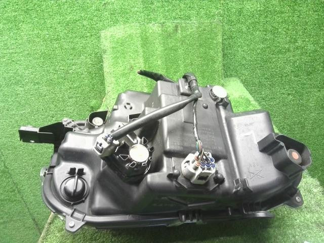 タント 6BA-LA660S 左ヘッドランプ　左ヘッドライト　助手席側　LED　コイト100-69074　 81170-B2730 自社品番250102