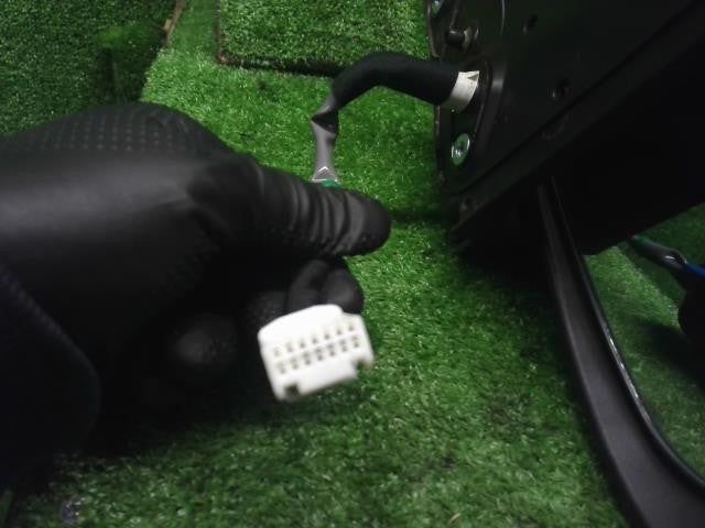 タント 6BA-LA660S 右 運転席 ドアミラー サイドミラー　SR　MD01　87910-B2Q10 自社品番250102　色B82