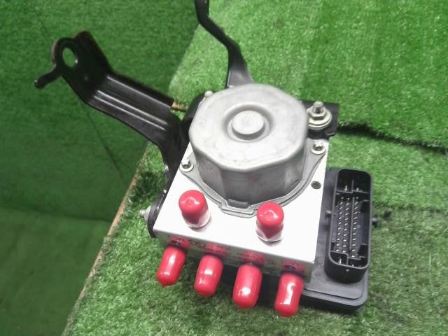 タント 6BA-LA660S ABSアクチュエーター ブレーキアクチュエーター　ブラケット　BOSCH　44050-B2Q40 自社品番250102