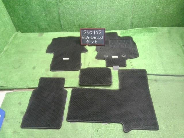 タント 6BA-LA660S ダイハツ純正フロアマット フロント　リア　1台分　ロゴ入　運転席側　助手席側 　自社品番250102