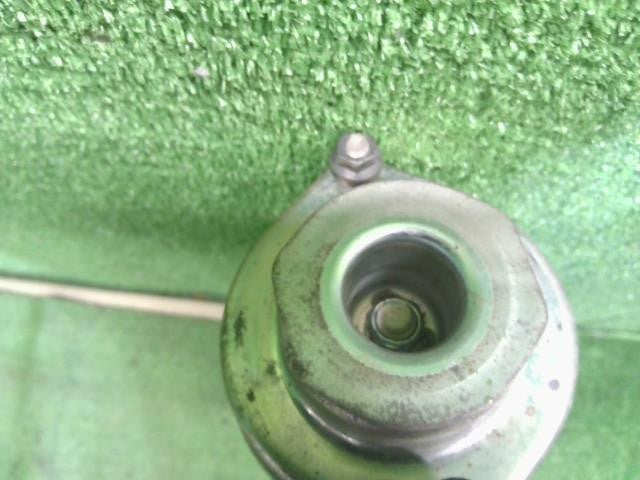 ムーヴ DBA-LA110S 左フロントストラット ショック　助手席側　トキコ　48520-B2C40 自社品番250103