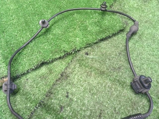 ワゴンＲ DBA-MH23S ABSセンサー　左リア用 56320-82K00 自社品番250104