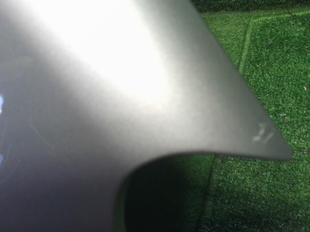 アクア DAA-NHP10 右フロントフェンダー 運転席側　1F7　53811-52310 自社品番250106