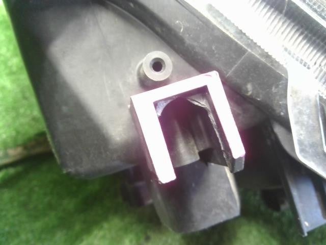 アクア DAA-NHP10 左ヘッドランプ　ヘッドライト　助手席側　コイト　52-291 81150-52K40 自社品番250106