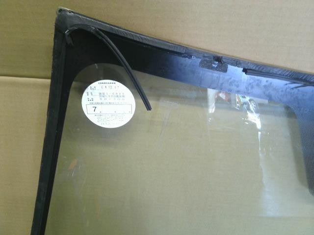 アクア DAA-NHP10 フロントガラス ウィンドウシールドガラス　56101-5A906 自社品番250106