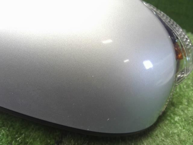 アクア DAA-NHP10 右 運転席 ドアミラー サイドミラー　ウィンカー　1F7　TOKAIRIKA　87910-52F40 自社品番250106