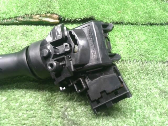 アクア DAA-NHP10　ワイパースイッチ　 ディマースイッチ　コンビネーション　TOKAIRIKA　 84652-42132 自社品番250106