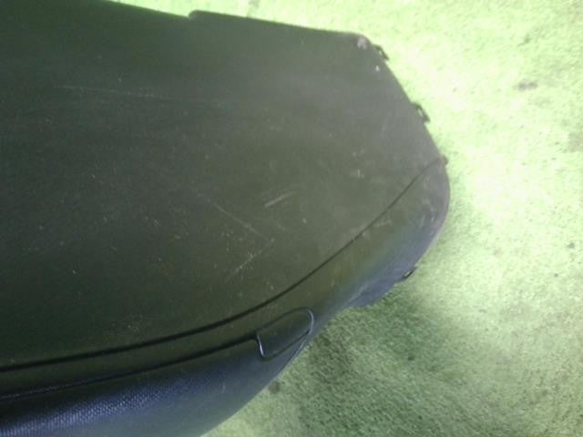 アクア DAA-NHP10 コンソールボックス　肘掛け　アームレスト　 ドリンクホルダー付　ビス付　58905-52060-C0 自社品番250106