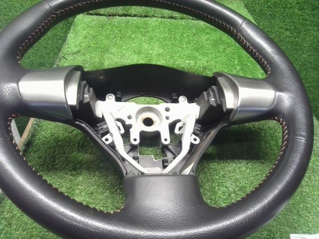 インプレッサ DBA-GH2 ステアリングホイール ハンドル 34311FG050JC 自社品番250107