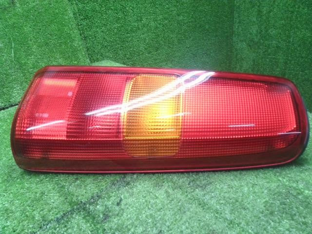 ジムニー ABA-JB23W 右テールランプ テールライト 運転席側 コイト 35650-81A00 自社品番250110