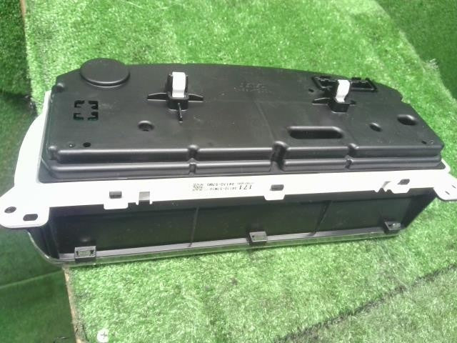 ジムニー ABA-JB23W スピードメーター タコメーター付 デンソー 34100-57M40 自社品番250110