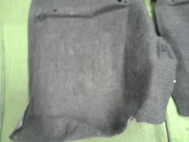 ジムニー ABA-JB23W フロアカーペット 75150-81AE1-R3F 自社品番250110