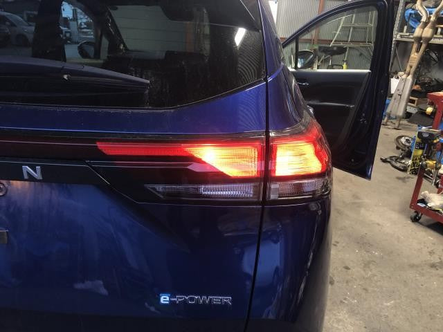 ノート 6AA-E13 右テールランプ 右テールライト　イチコD268　26550-6XK0A 自社品番250111　初度登録R4年　品番参考程度クレーム対象外